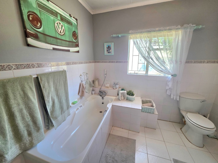 4 Bedroom Property for Sale in La Provance Free State